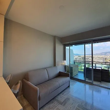 Apartment Chateaudelamer3 *